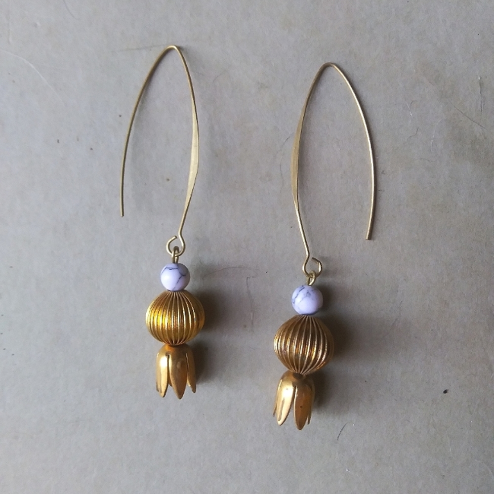 'Squashed #1' Earring in Howlite